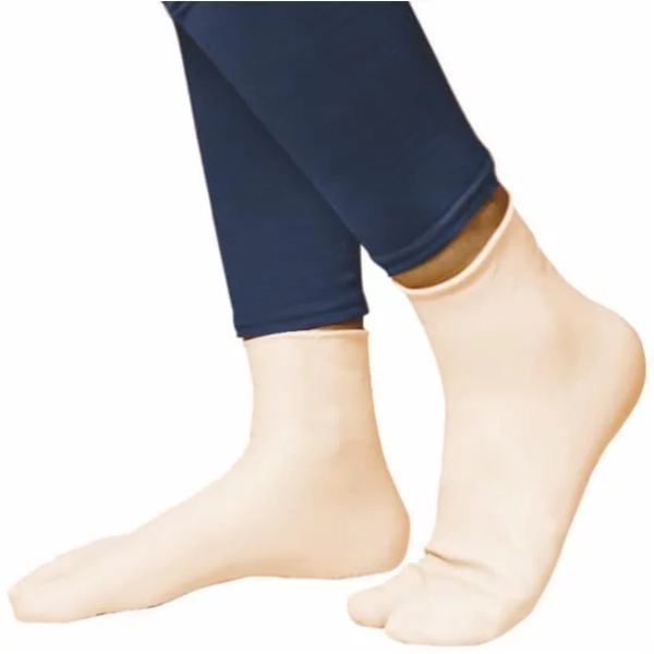 4Mura Waterproof Rubber Moisturizing Socks – Anti-Crack Gel Heel Foot Care Ankle Length Socks for Pain Relief, Heel Protection for Men & Women (1 Pair, Skin Brown, Medium)