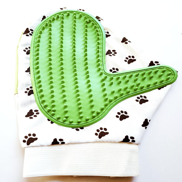 Pet Hair Remover Grooming Glove – Deshedding & Massage Brush for Dogs, Cats, Horses, Rabbits & More (Blue, Red, Green, Medium) - Image 4